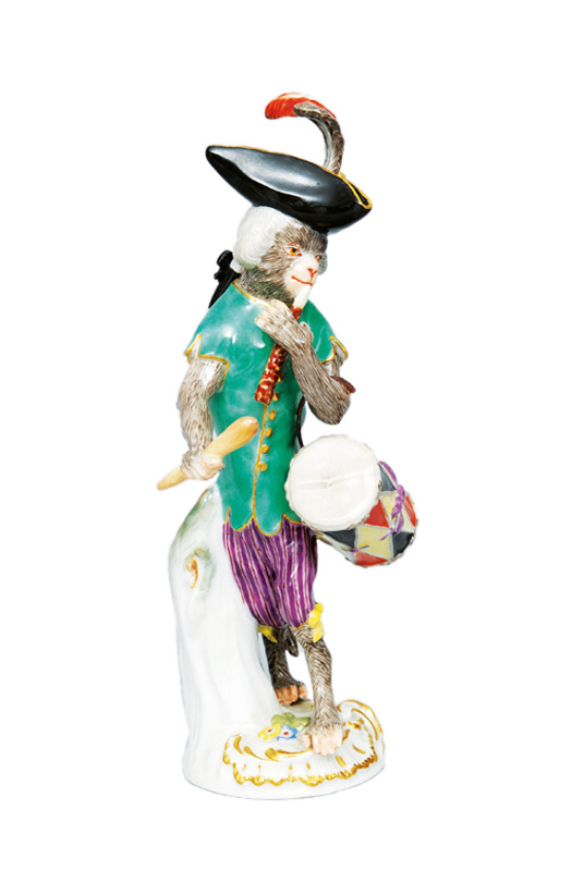 A figurine "Drummer" of serial "Music playing monkeys"