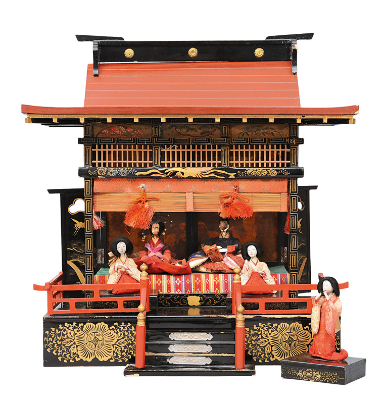 An exceptional doll-house "hinaningyo"