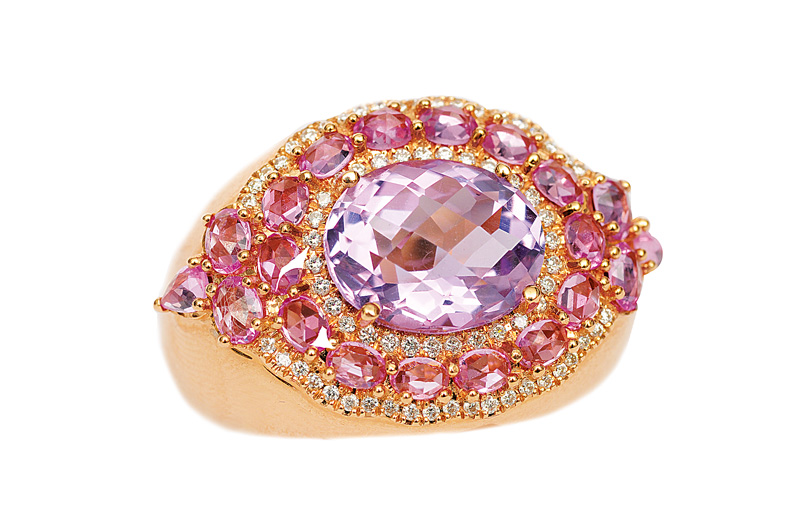 An amethyst diamond ring with pink sapphires