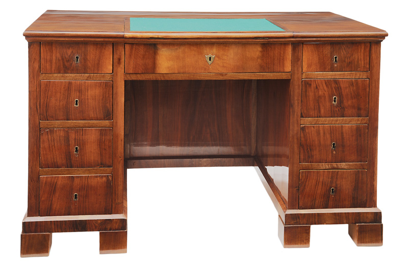 A Biedermeier bureau plat