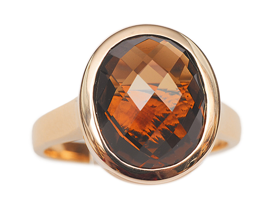 A whisky quartz ring