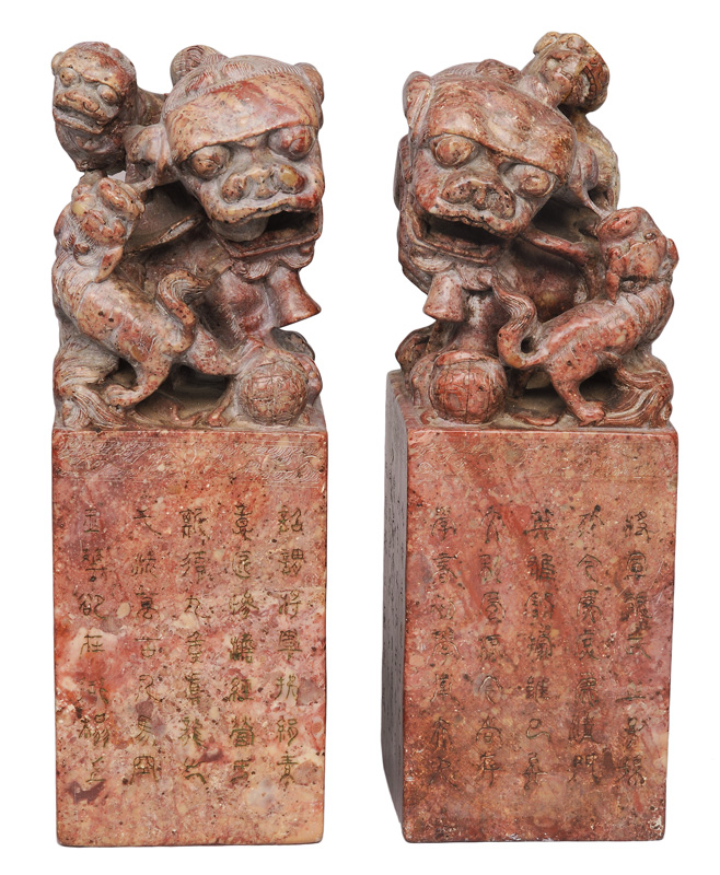 Paar großer Siegel mit Fô-Hunden