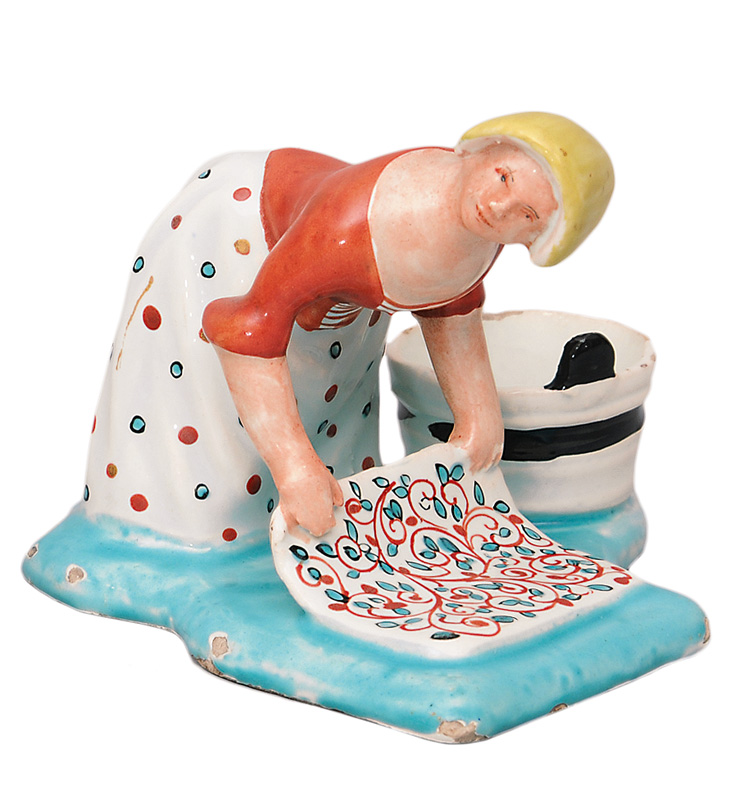 A figurine "Women washing"