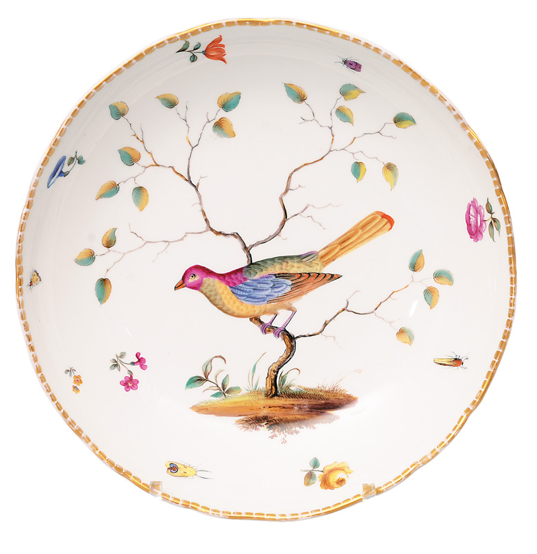 A bowl with bird painting