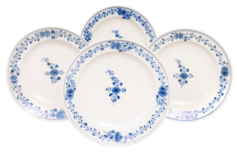 A set of 4 plates "Blue Decoration"