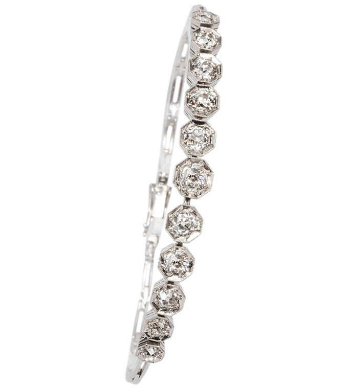 An Art-déco-diamond bracelet