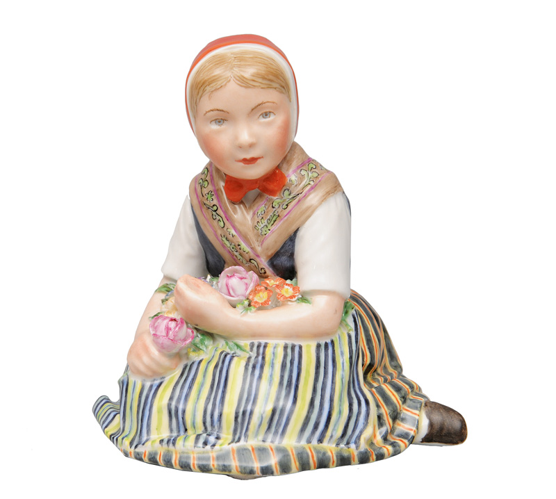 A figurine "Girl from Slesvig"