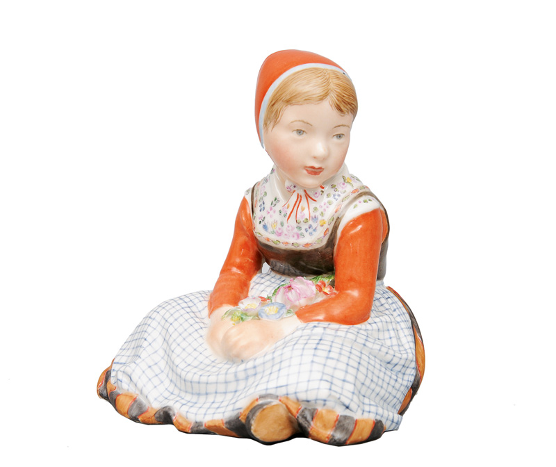 A figurine "Girl from Funen"