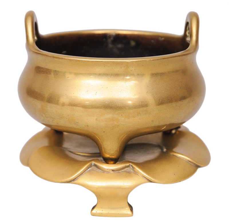 A censer with lotus-trivet