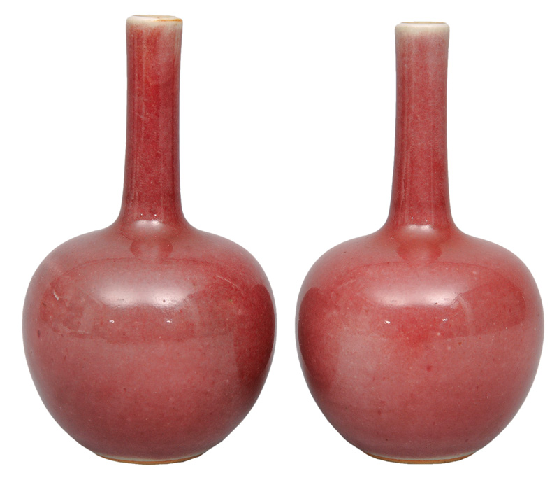 A pair of globe-neck vases with "peachbloom" glaze
