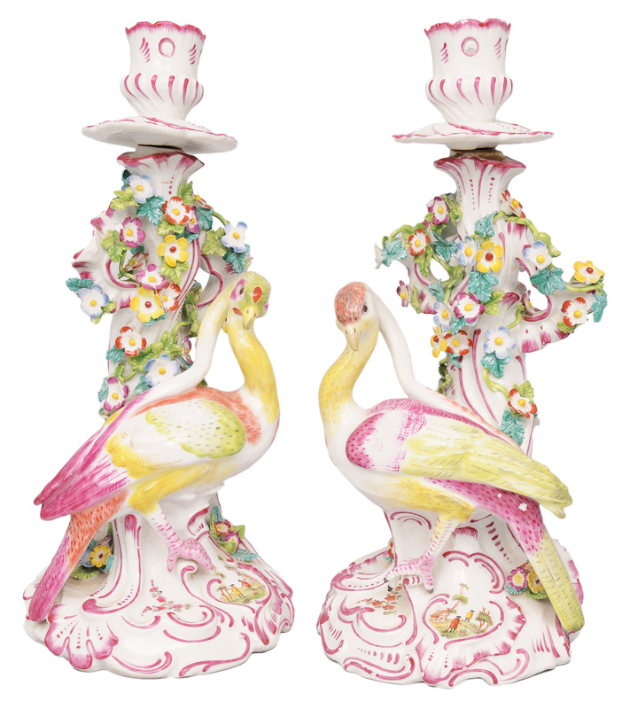 Paar Vogel-Leuchter mit plastischem Blüten-Dekor