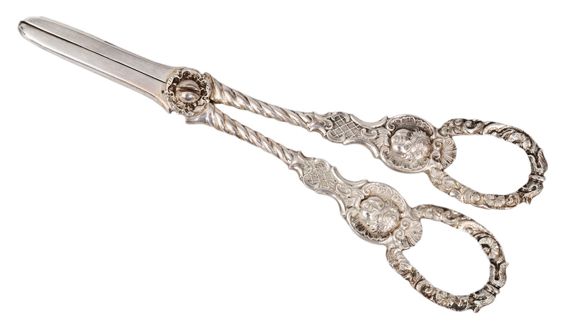 A pair of Victorian grape scissors with putti