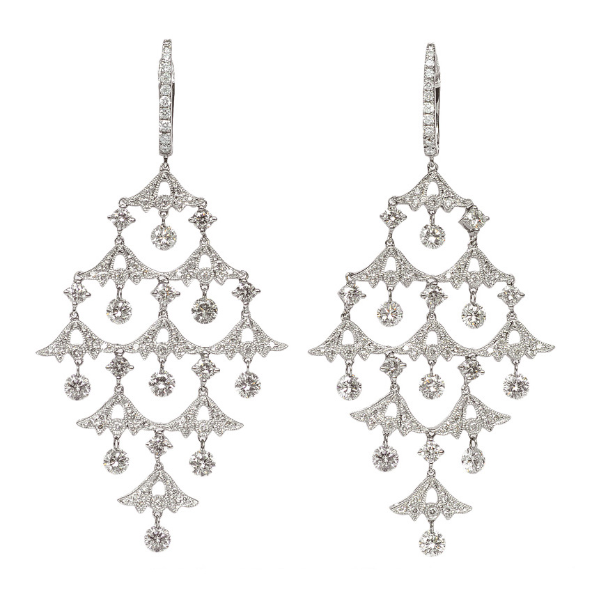 A pair of diamond chandelier earpendants