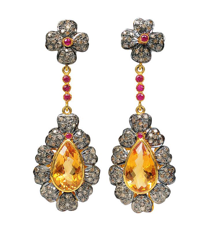 A pair of citrine diamond earpendants in Victorian style