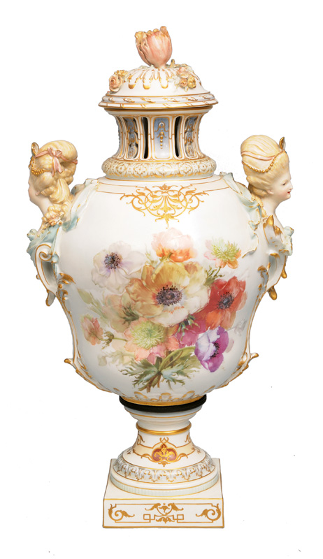 Große Potpourri-Vase mit weiblichen Büsten