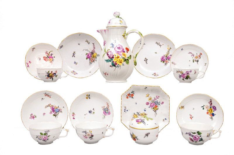 A coffee service for 5 persons with flower painting
