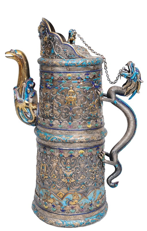 An impressive and very rare Tibetan ewer and cover "Duomuhu"
