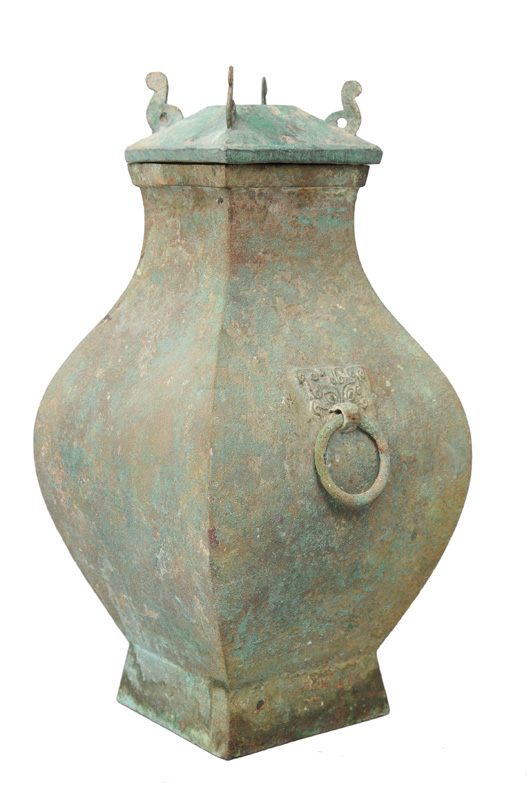 A bronze food container "Dui"