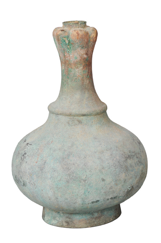 A bronze bottle vase with garlic head A bronze bottle vase with garlic head
