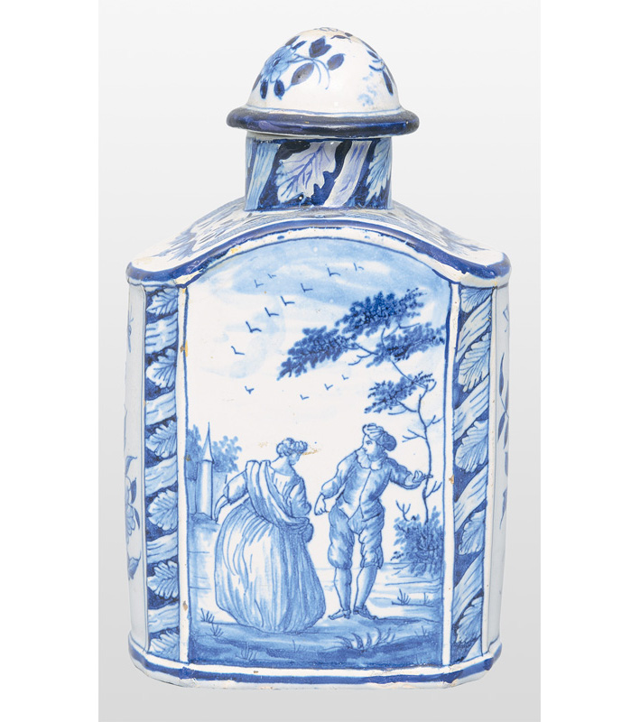 A tea caddy with romantic scene and riverside