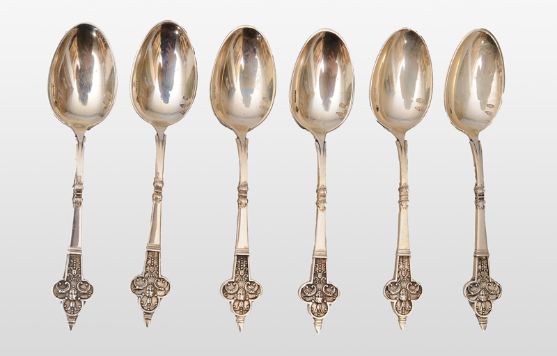 A set of 12 mocha spoons "Renaissance"