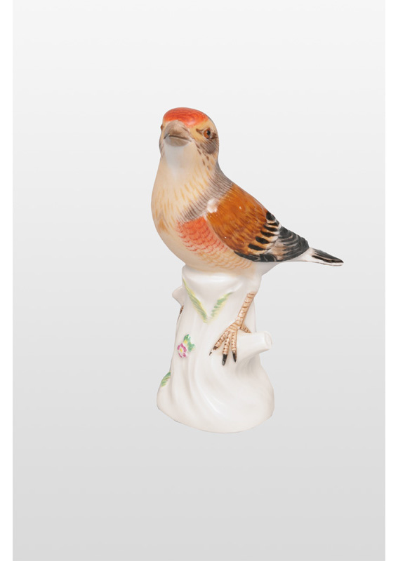 An animal figurine "Linnet"