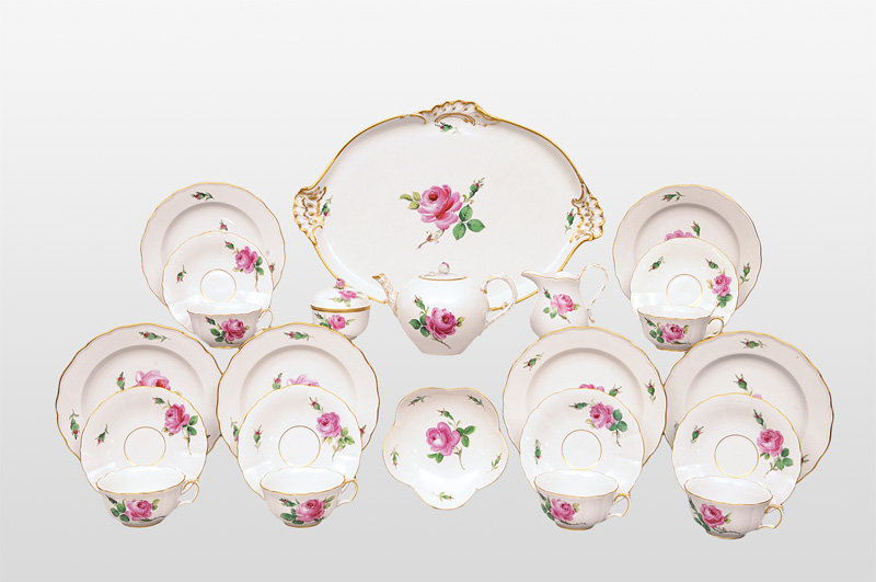 A tea service "Rote Rose" for 6 persons