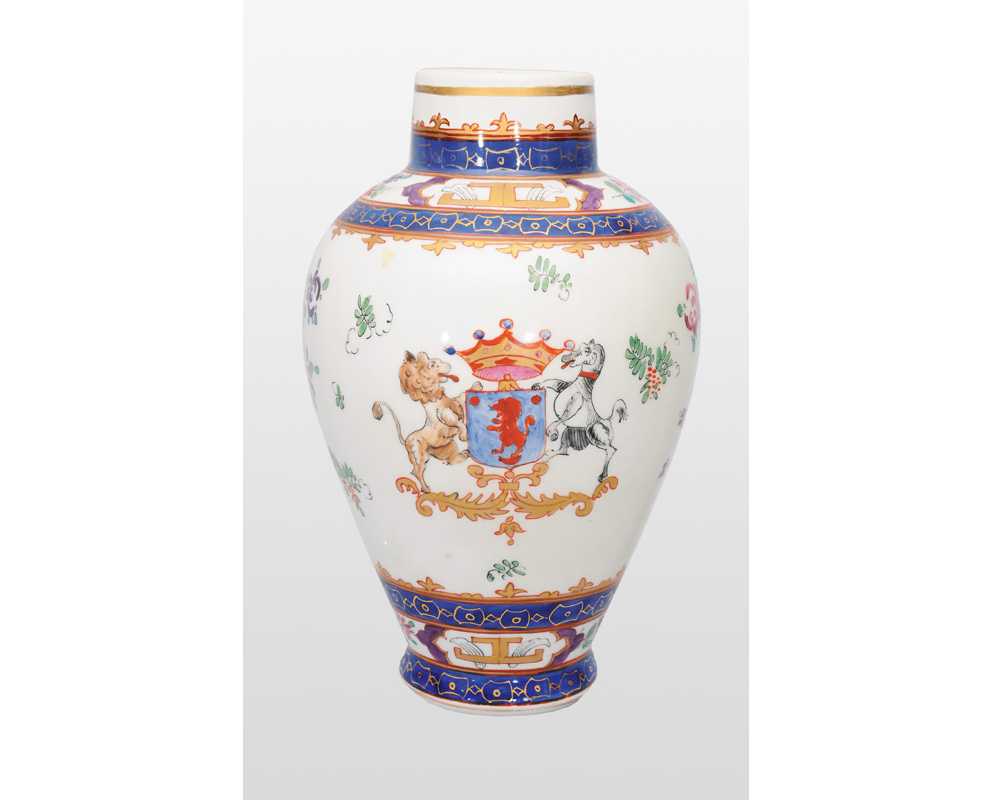 A baluster vase with crest