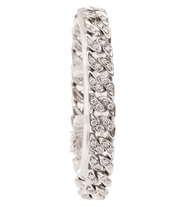 A diamond gold bracelet