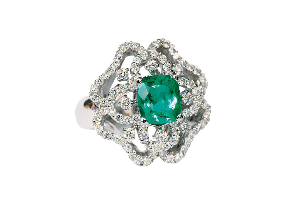 A high quality emerald diamond ring