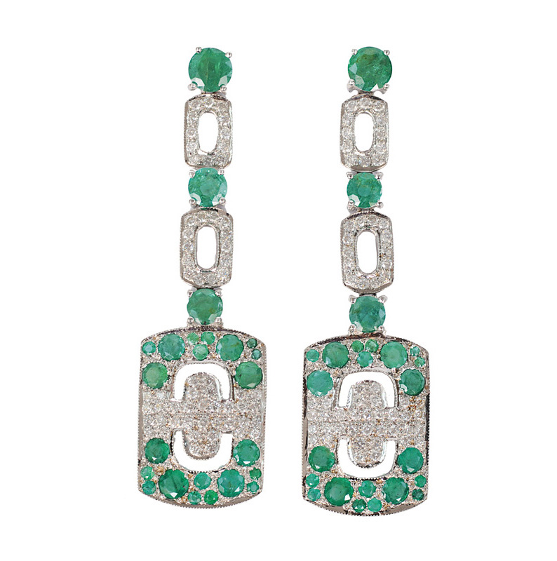 A pair of emerald diamond earpendants in the style of Art-déco