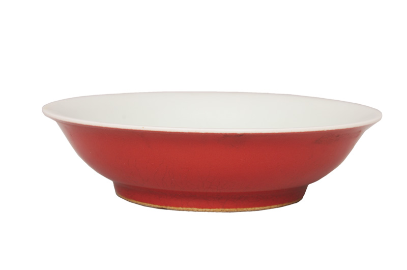 A flat "Sang-de-Boeuf" bowl