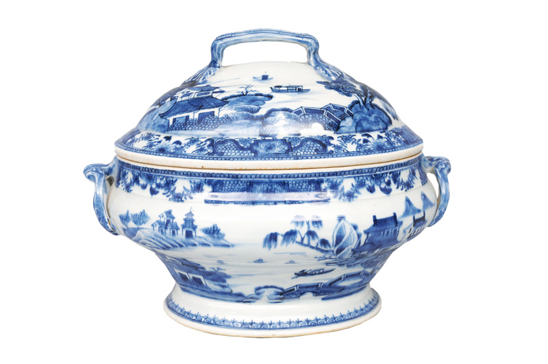 An elegant tureen with landscape painting
