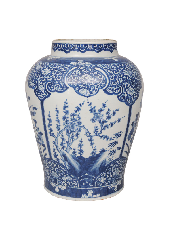 A tall shoulder pot with lotus and plum blossoms