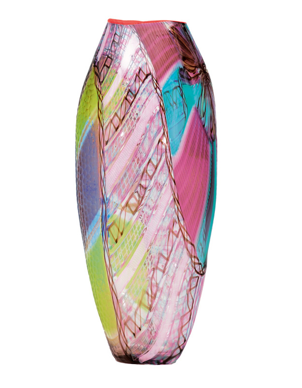 An extraordinary glass vase