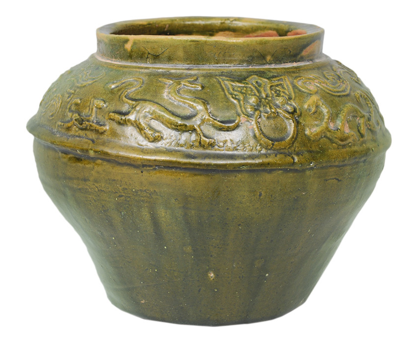 A Guan jar with dragon relief