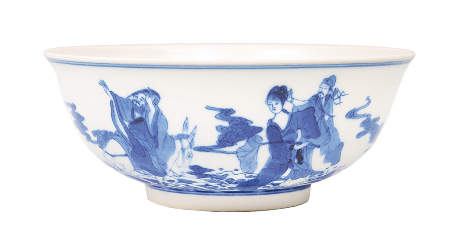 A bowl with "8 Immortals"