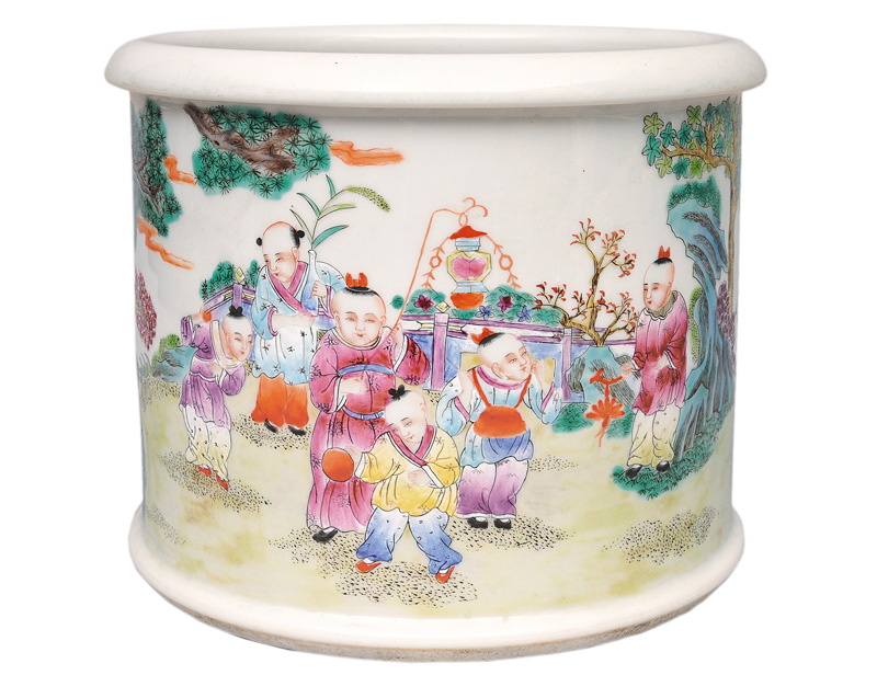 A large brushpot with playing children