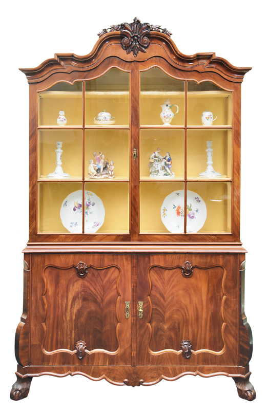 A Dutch glass cabinet