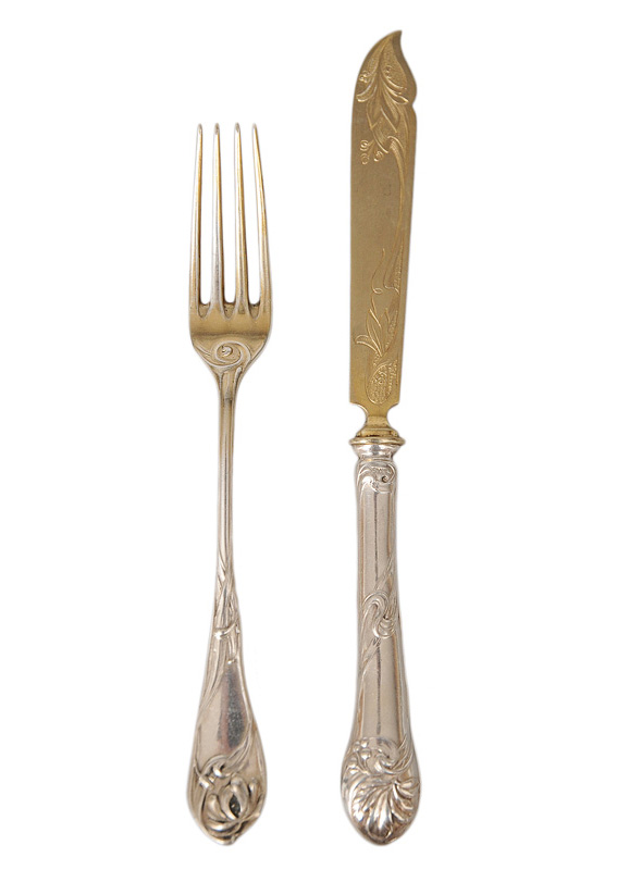 An Art Nouveau fruit cutlery "Iris" for 8 persons