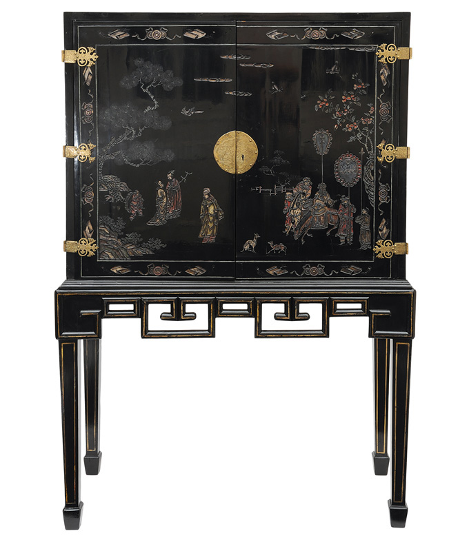 A coromandel lacquer cabinet with chinese scenes