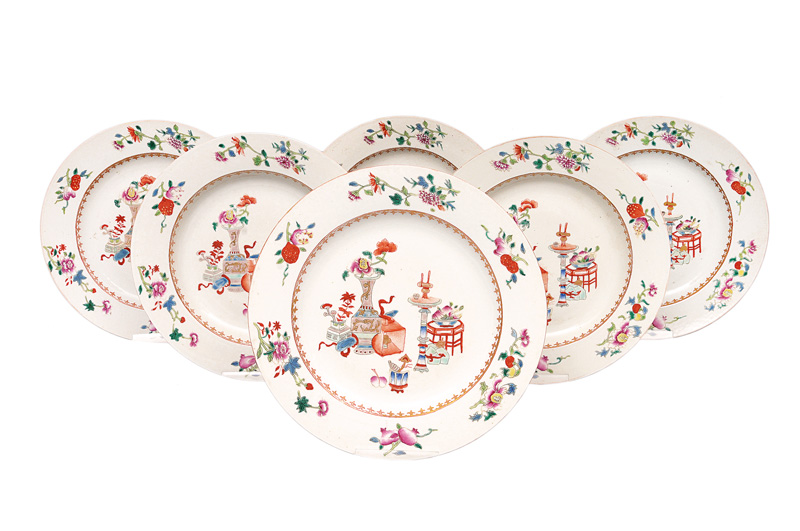 A set of 6 plates with "100 Antiquities"