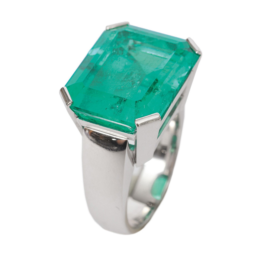 An extraordinary emerald ring