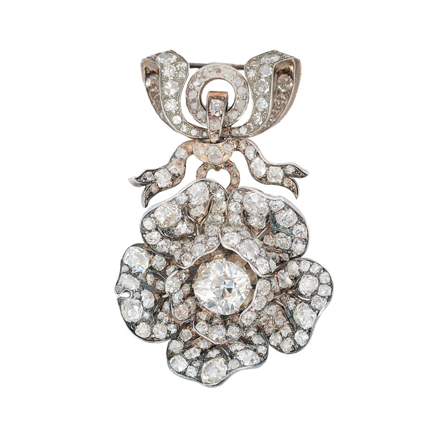 Antike, hochkarätige Diamant-Brosche mit Blüten-Dekor