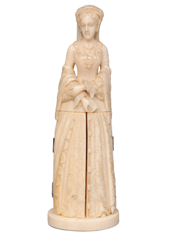 An ivory figure "Court lady"