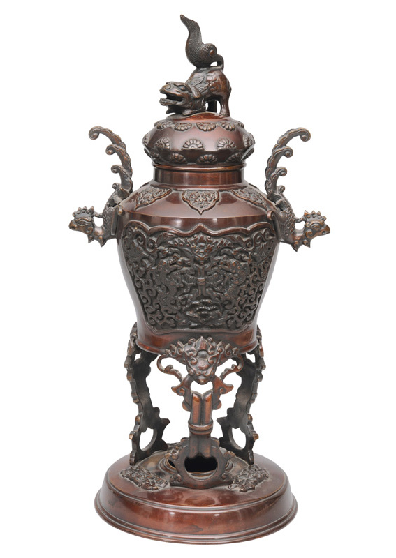 A bronze Koro with Shishi cover and phoenix handles