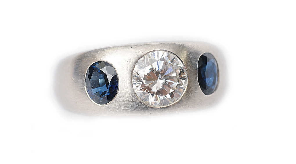 A diamond sapphire ring