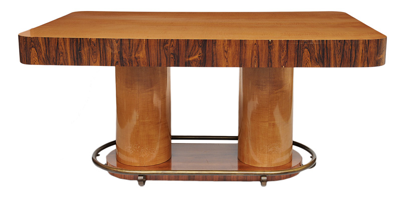 An Art Deco dinning table