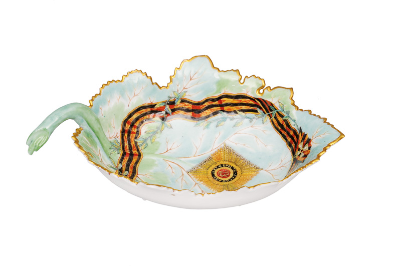 An important leaf bowl from the "Service of the Order of St. George" for Empress Catherine II