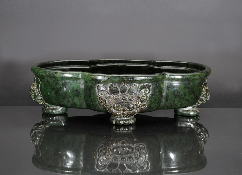 An exceptional large and impressive spinach green jade bowl - image 2